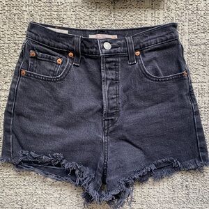 Levi’s Ribcage Shorts